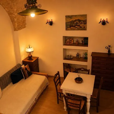 Apartament Dimora Dei Ciri *